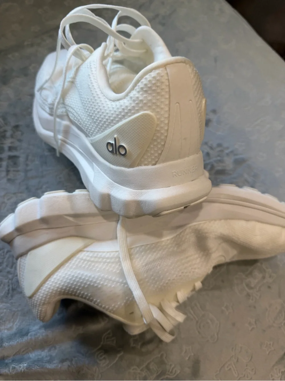 ALO Yoga Men's White Mesh Athletic Sneakers